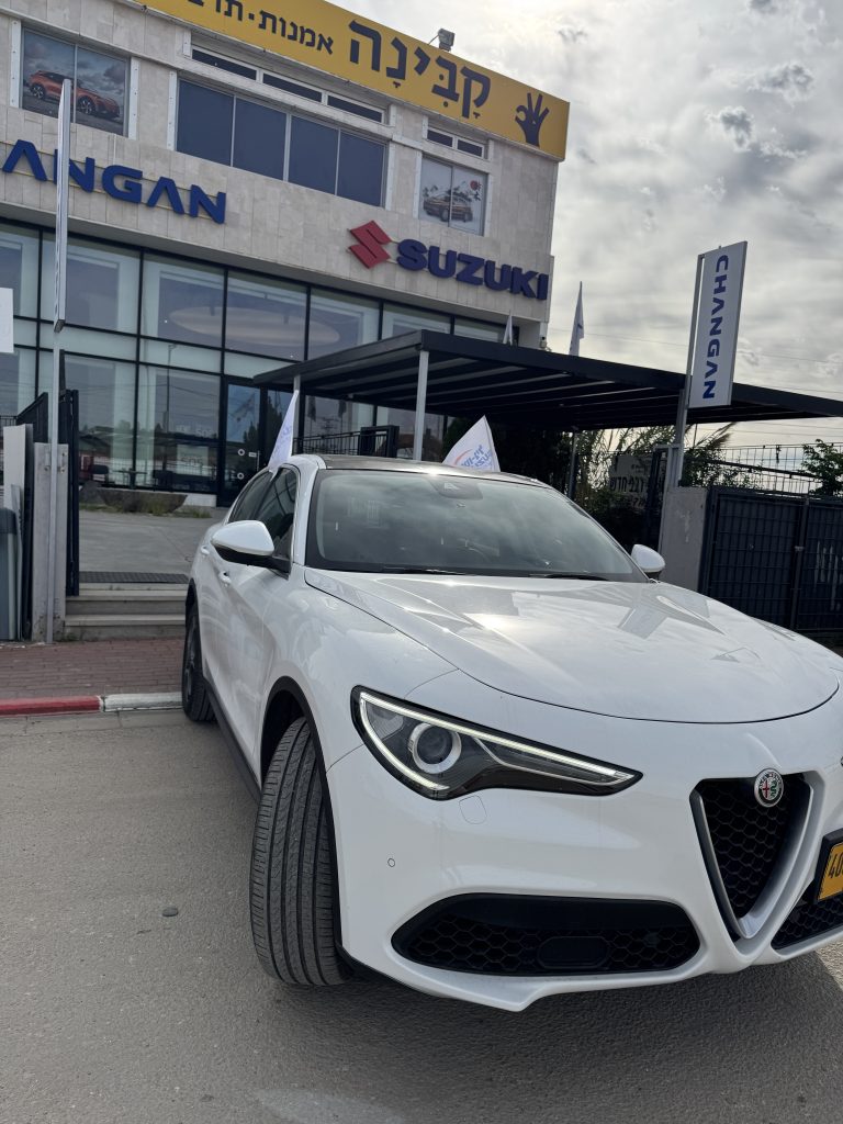 רכב למכירה אלפא סטלביו